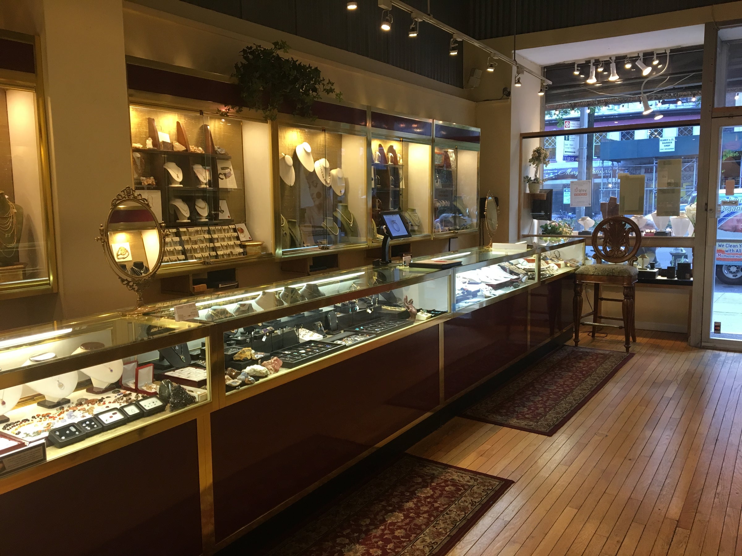 About The Jewel Boutique